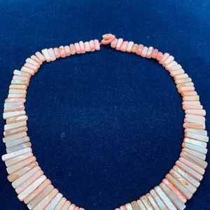 Necklace natural mother of pearl